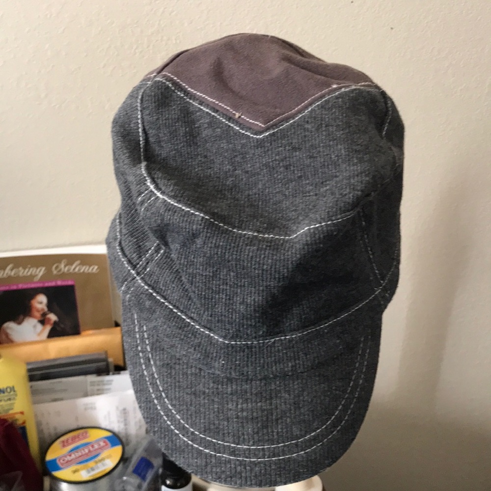 Hat - Picture 3 of 5